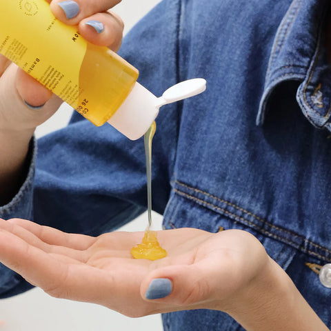 Un olio detergente per pelli grasse: Fine dello spettacolo